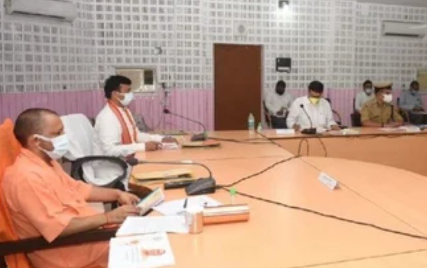 लापरवाह अधिकारियों की मुख्यमंत्री ने कसी नकेल