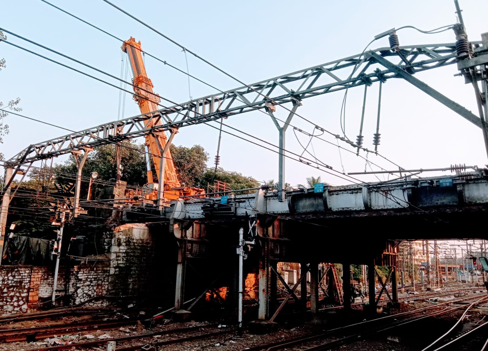 मध्य रेल का 27 घंटे स्पेशल मेगा ब्लॉक, बेस्ट उपलब्ध कराएगा अतिरिक्त बसें