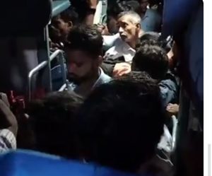 कोरामंडल एक्सप्रेस में 05 मई की तस्वीर 