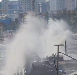 Mumbai Marine Drive Sea 